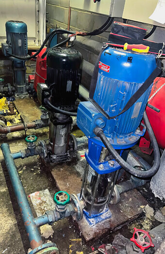https://plumbertapping.com.au/uploads/2025/06/commercial-plumbing-134266.jpg