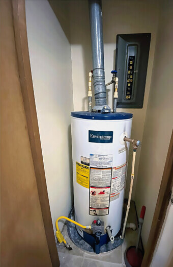 https://plumbertapping.com.au/uploads/2025/06/hot-water-134456.jpg