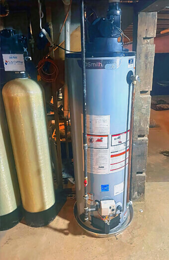 https://plumbertapping.com.au/uploads/2025/06/hot-water-724173.jpg